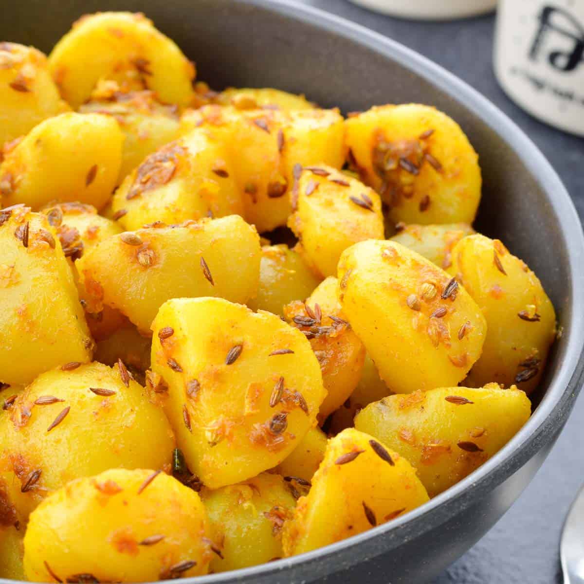 Jeera Aloo Recipe (Dry Aloo Sabzi)